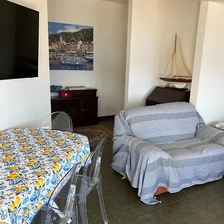 Апартаменты Nautilus Vista Mare Mozzafiato A 180 Gradi- Posto Auto Privato - 2 Matrimoniali Piu 1 Divano Letto Singolo-sky,netflix-wifi 200mg Рапалло