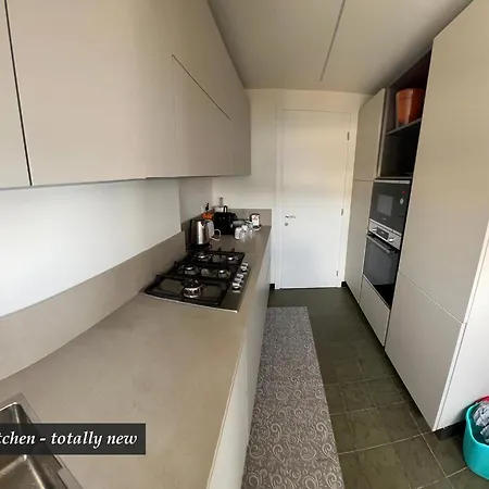 Nautilus Vista Mare Mozzafiato A 180 Gradi- Posto Auto Privato - 2 Matrimoniali Piu 1 Divano Letto Singolo-sky,netflix-wifi 200mg * Рапалло