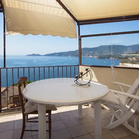 Nautilus Vista Mare Mozzafiato A 180 Gradi- Posto Auto Privato - 2 Matrimoniali Piu 1 Divano Letto Singolo-sky,netflix-wifi 200mg Apartment *