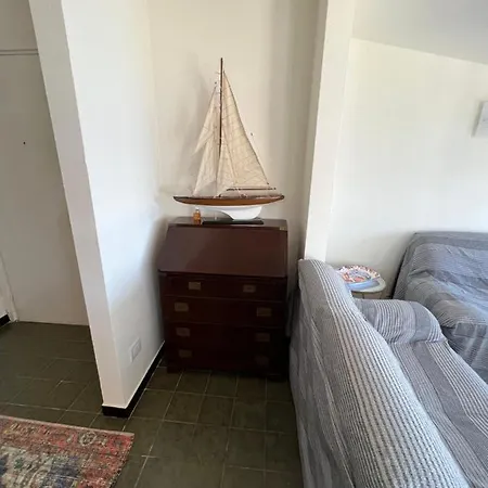 Nautilus Vista Mare Mozzafiato A 180 Gradi- Posto Auto Privato - 2 Matrimoniali Piu 1 Divano Letto Singolo-sky,netflix-wifi 200mg Apartment