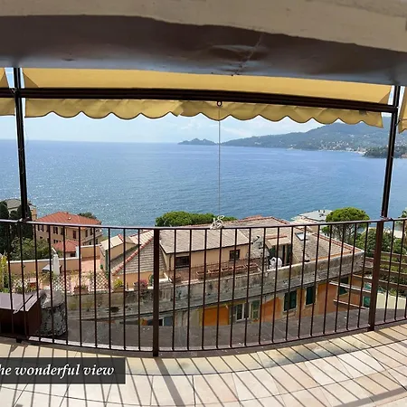 Nautilus Vista Mare Mozzafiato A 180 Gradi- Posto Auto Privato - 2 Matrimoniali Piu 1 Divano Letto Singolo-sky,netflix-wifi 200mg * Rapallo