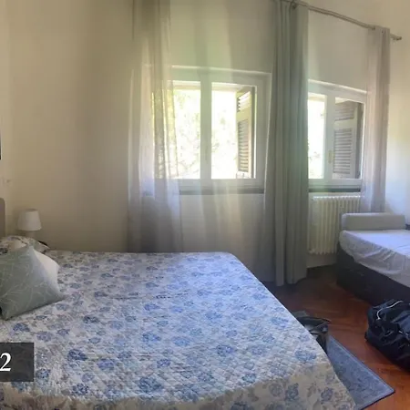 Nautilus Vista Mare Mozzafiato A 180 Gradi- Posto Auto Privato - 2 Matrimoniali Piu 1 Divano Letto Singolo-sky,netflix-wifi 200mg *