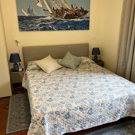 Nautilus Vista Mare Mozzafiato A 180 Gradi- Posto Auto Privato - 2 Matrimoniali Piu 1 Divano Letto Singolo-sky,netflix-wifi 200mg Apartment *