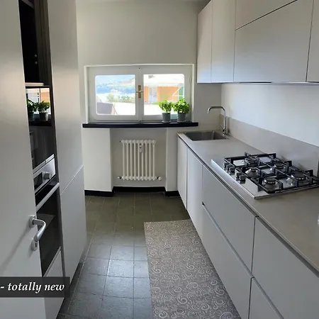 Nautilus Vista Mare Mozzafiato A 180 Gradi- Posto Auto Privato - 2 Matrimoniali Piu 1 Divano Letto Singolo-sky,netflix-wifi 200mg * Rapallo